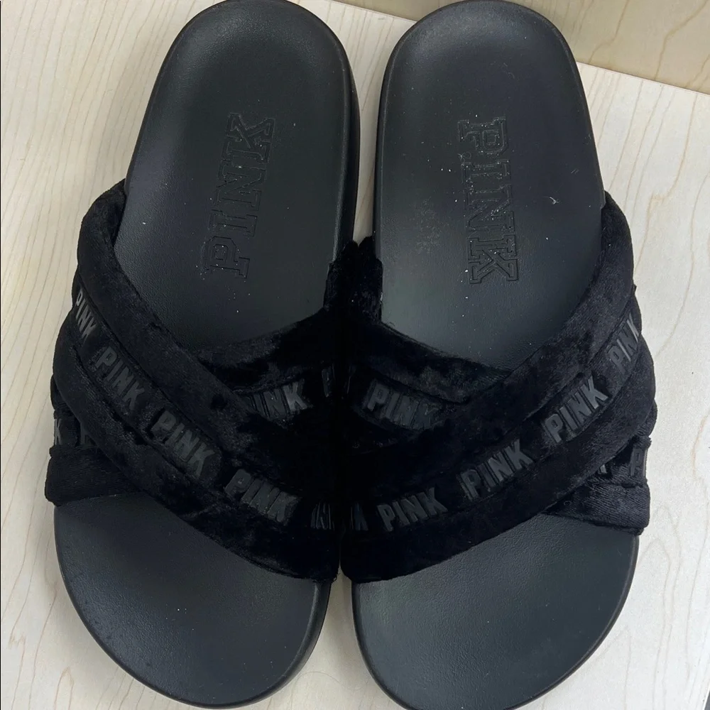 PINK Victoria's Secret Black Plush Sandals - Picture 3 of 6